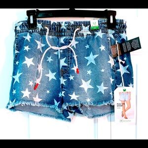 Celebrity Pink brand pull-on shorts. Sz M